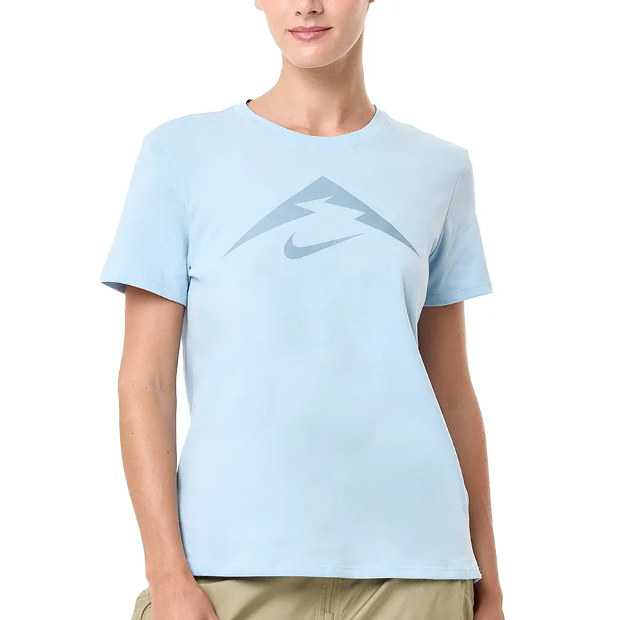 Imagen 0 de 4 de Remera Nike Trail-CELESTE