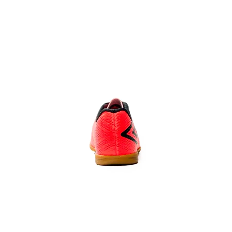 Imagen 3 de 6 de Botines Umbro Sala Ultraskin Jr-CORAL/NEGRO/ROJO