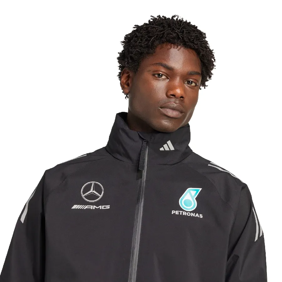 Imagen 3 de 5 de Campera adidas Mecánico Mercedes - AMG PETRONAS F1 Team-NEGRO