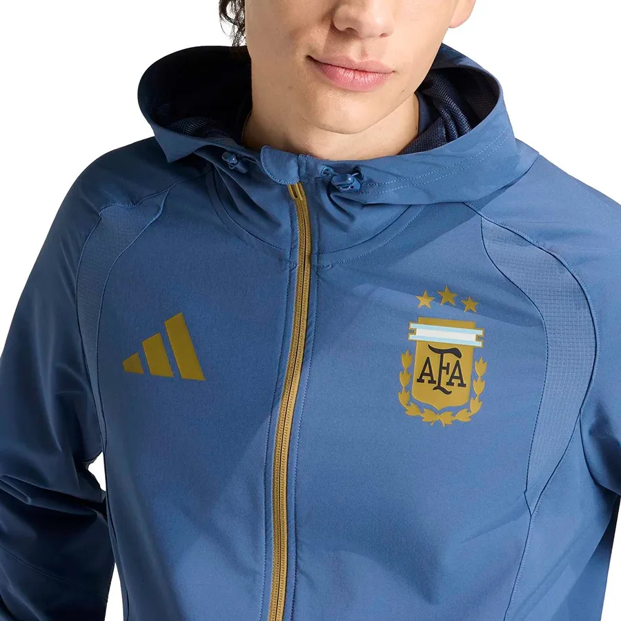 Imagen 4 de 6 de Campera adidas Rompeviento Tiro Travel AFA-MARINO/DORADO