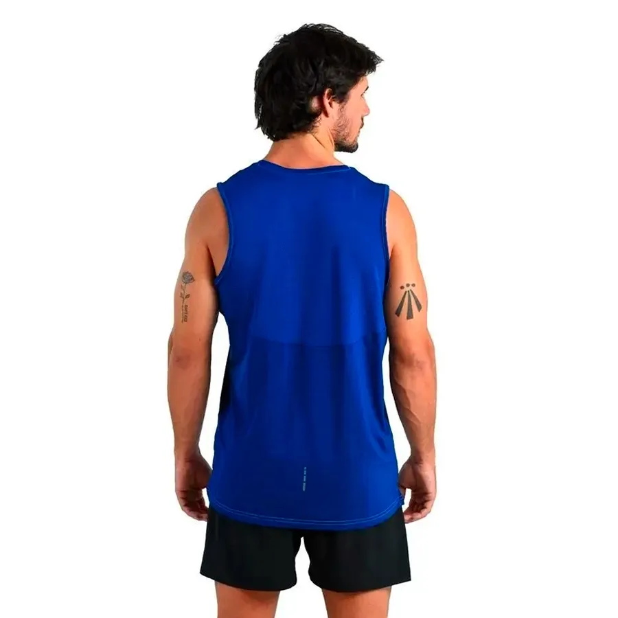 Imagen 1 de 3 de Musculosa Asics Performance-AZUL