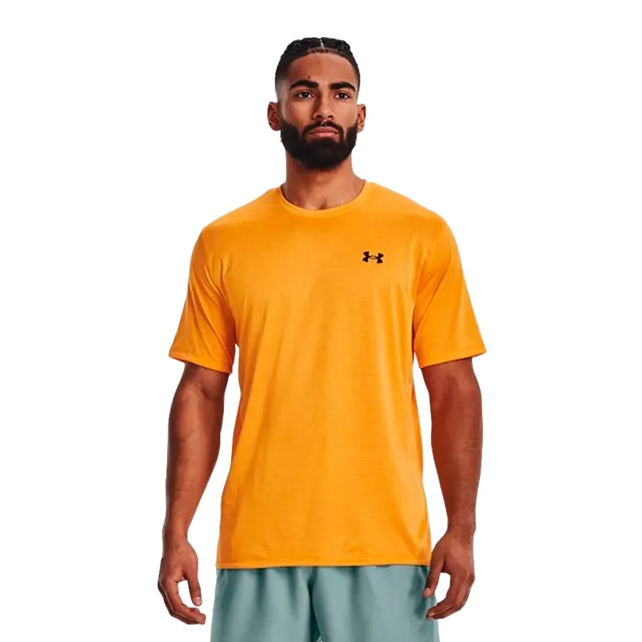 Imagen 0 de 4 de Remera Under Armour Trainning Vent-NARANJA/NEGRO