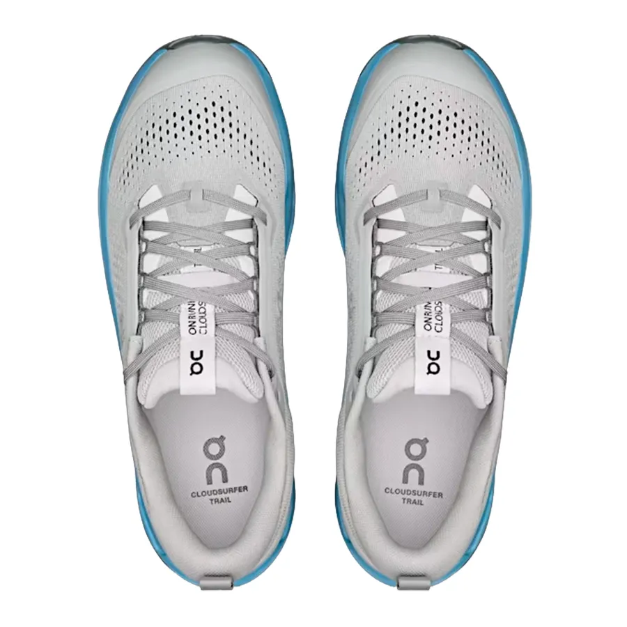Imagen 3 de 6 de Zapatillas On Cloudsurfer Trail 2-GRIS/CELESTE