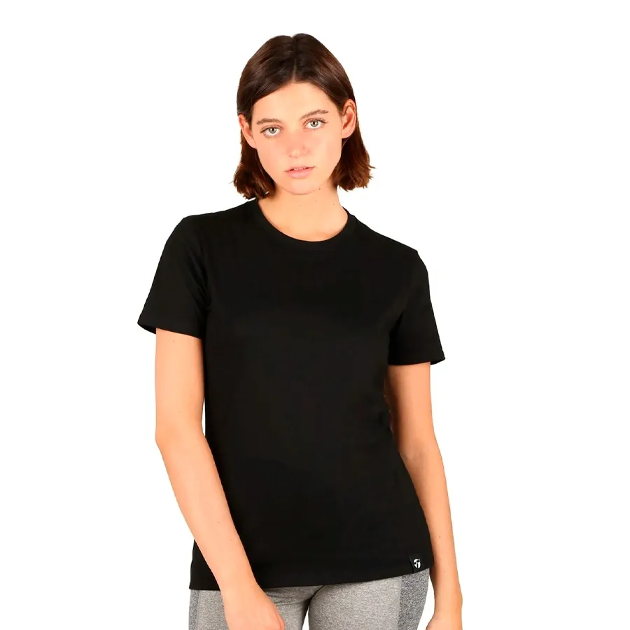 Imagen 2 de 5 de Remera Topper mc wmn basicos-NEGRO