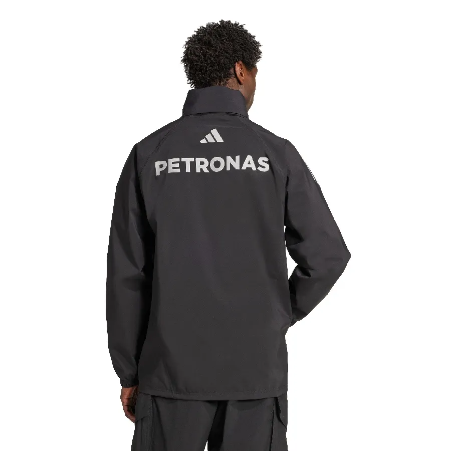 Imagen 2 de 5 de Campera adidas Mecánico Mercedes - AMG PETRONAS F1 Team-NEGRO
