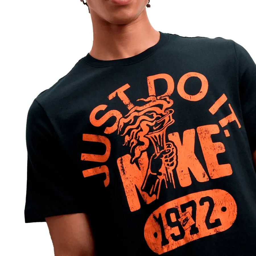 Imagen 3 de 4 de Remera Nike Vintage Sportswear-NEGRO/NARANJA