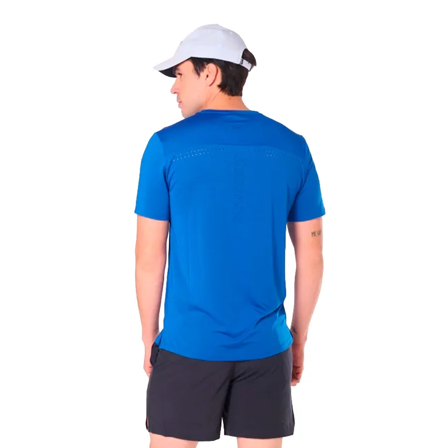 Imagen 1 de 5 de Remera Saucony Hurricane-AZUL