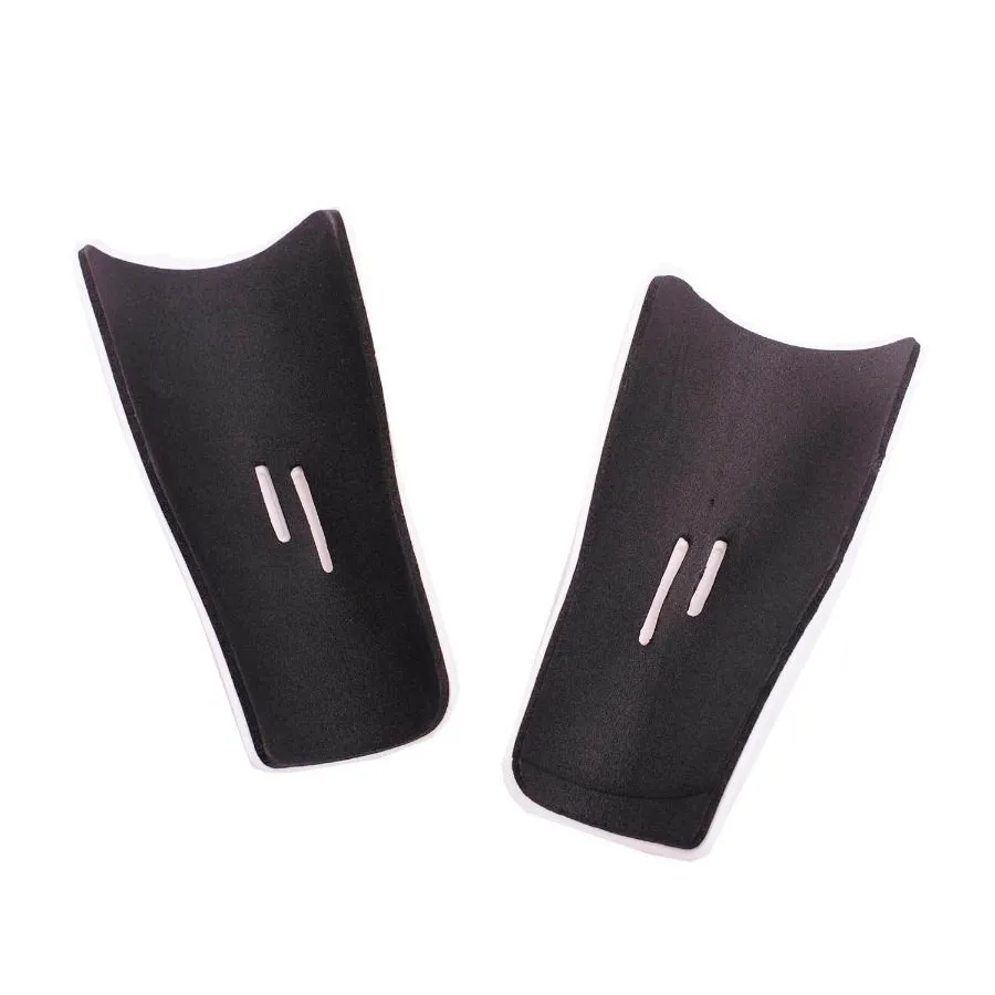 Imagen 1 de 2 de Canilleras Puma Powecat 12 La Split-BLANCO/NEGRO