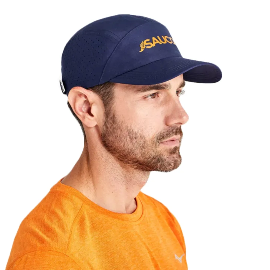 Imagen 1 de 3 de Gorra Saucony Outpace-MARINO