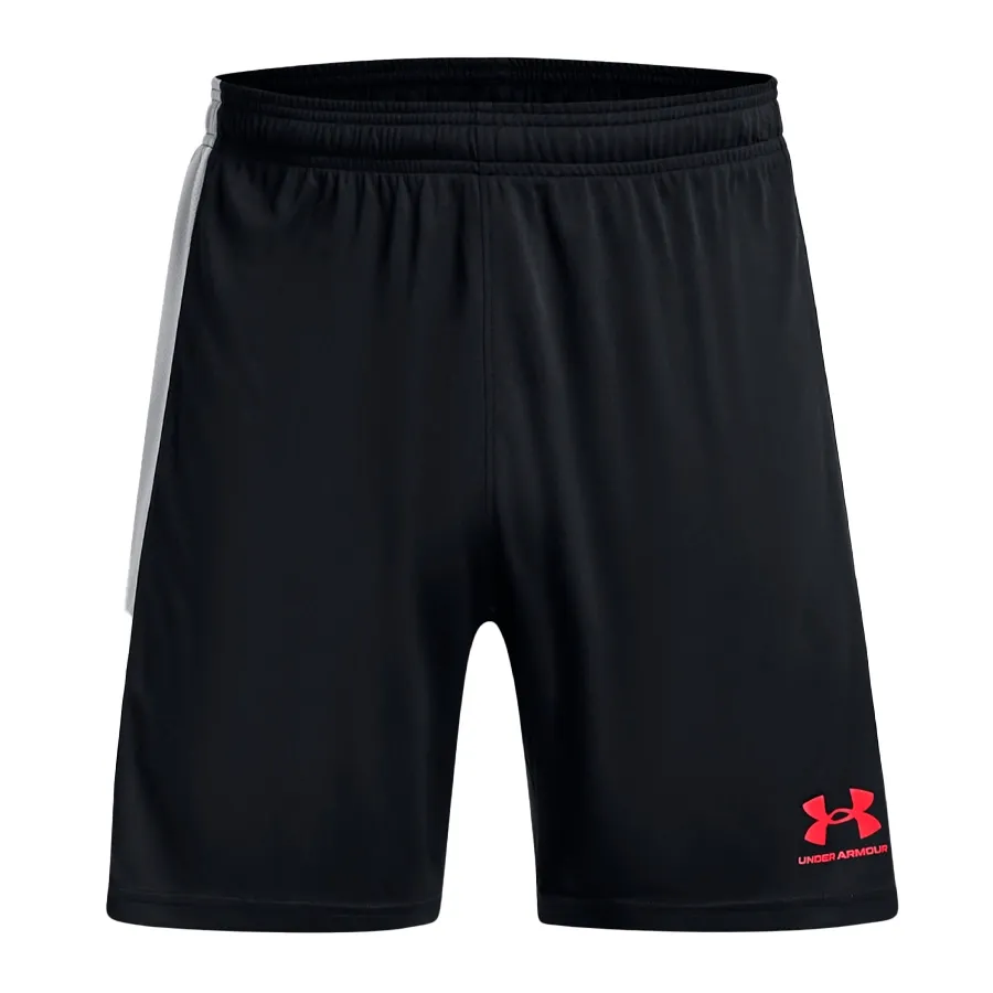 Imagen 3 de 5 de Shorts Under Armour Challenger Knit-NEGRO/BLANCO