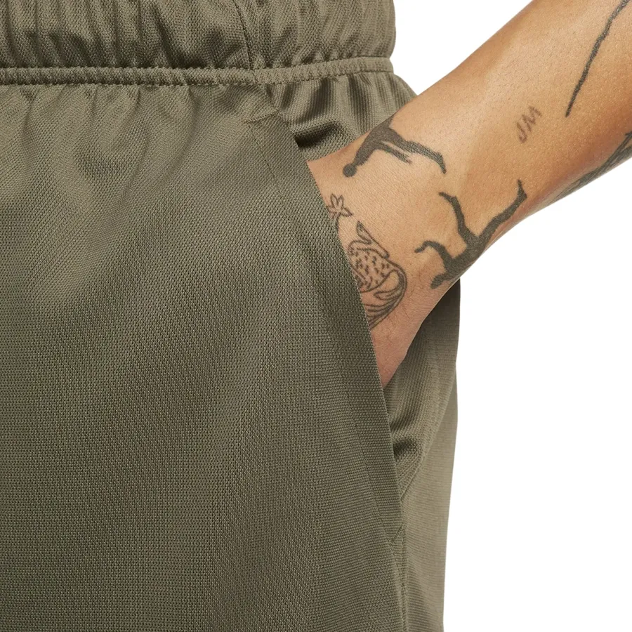 Imagen 2 de 4 de Nike Shorts  DF Totality Knit 7in-VERDE OLIVA