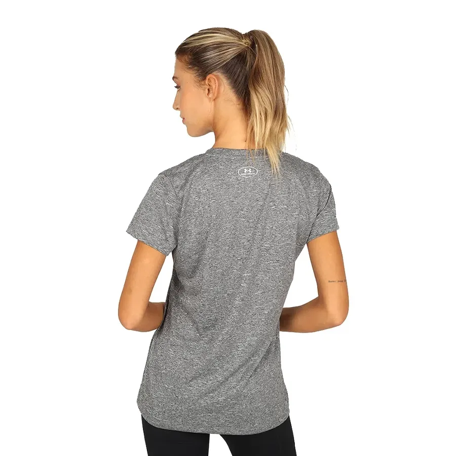 Imagen 1 de 5 de Remera Under Armour Tech Ssv Solid-GRIS