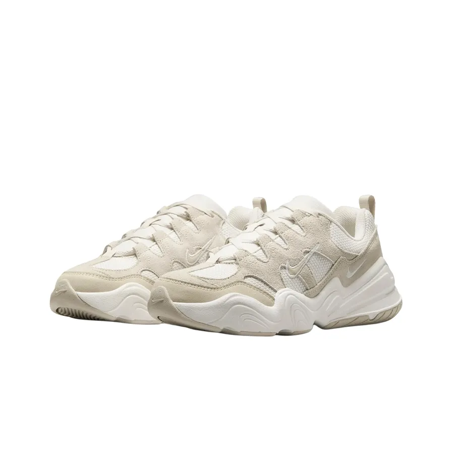 Imagen 1 de 8 de Zapatillas Nike Tech Hera-HUESO