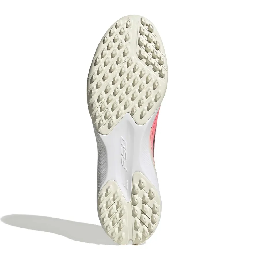 Imagen 4 de 7 de Botines adidas F50 Hyperfast League Tf-FUCSIA/BLANCO/NEGRO