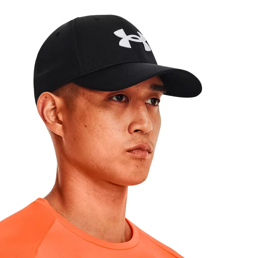 Imagen 2 de 3 de Gorra Under Armour Blitzing-NEGRO/BLANCO