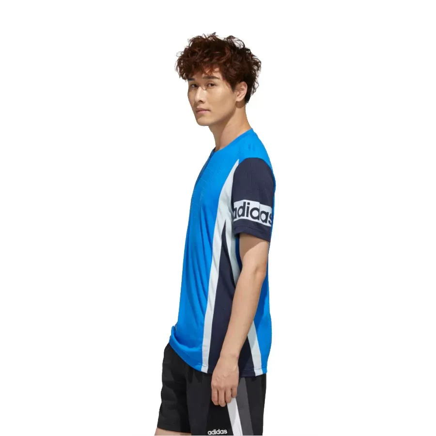 Imagen 1 de 5 de Remera adidas Aeroready colorblock-AZUL/MARINO/BLANCO