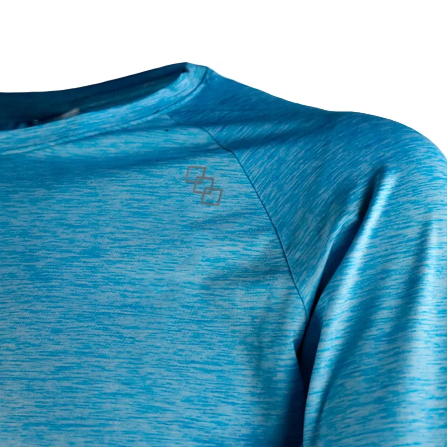 Imagen 2 de 3 de Remera Kamp Spydertech-CELESTE