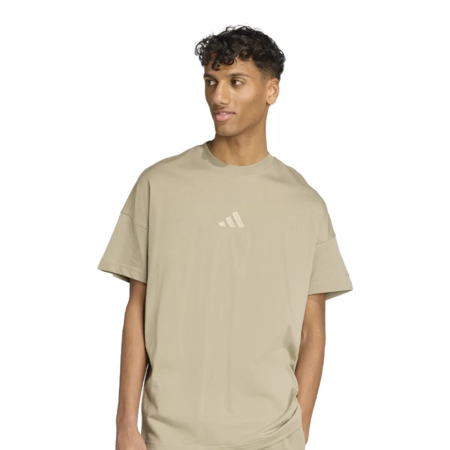 Imagen 0 de 4 de Remera adidas All Szn-BEIGE