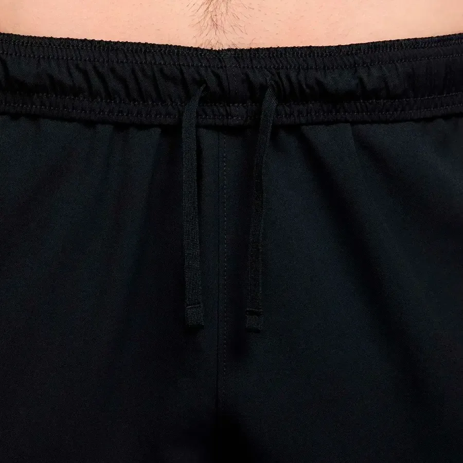 Imagen 2 de 11 de Pantalón Nike Challenger FlashT-NEGRO