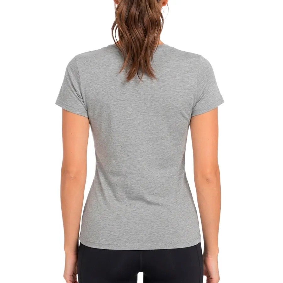 Imagen 1 de 3 de Remera Nike Vem Junto Blank Tee-GRIS