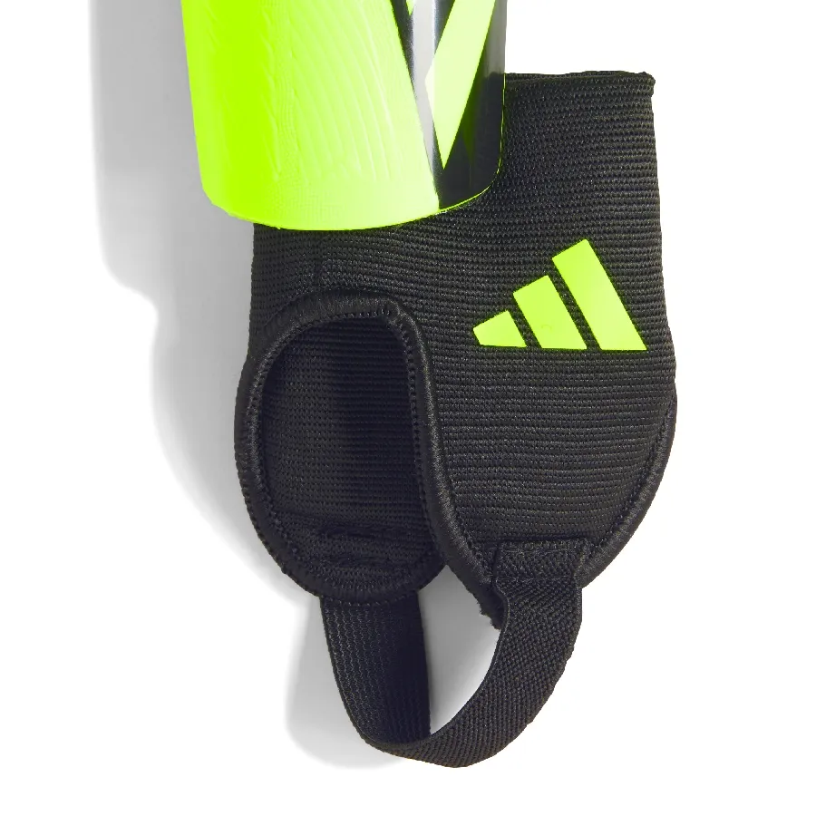 Imagen 2 de 3 de Canilleras adidas Tiro Match-AMARILLO FLUOR/NEGRO