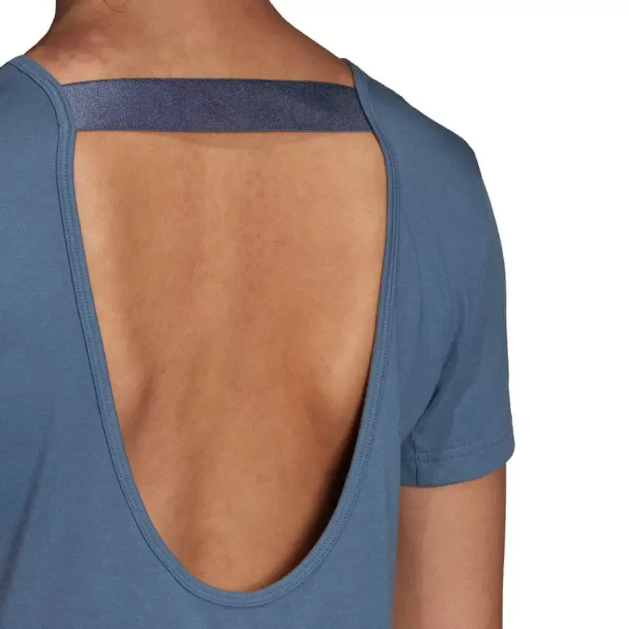 Imagen 2 de 4 de Remera adidas Motion-AZUL