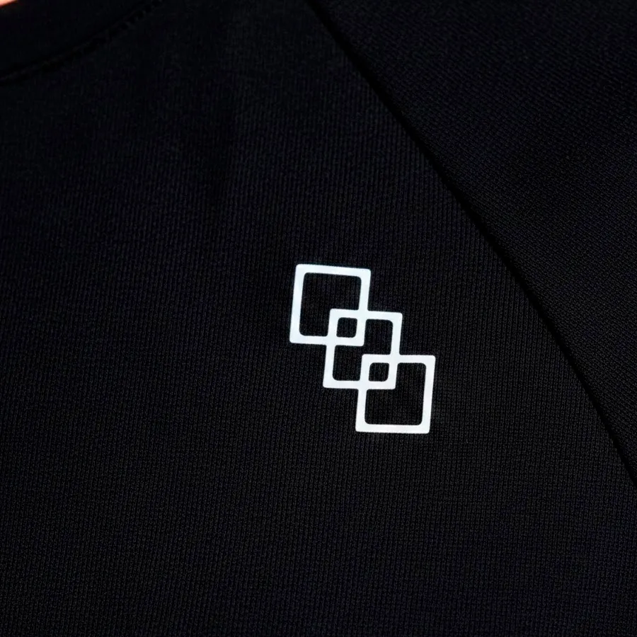 Imagen 2 de 3 de Remera Kamp Poliamida-NEGRO