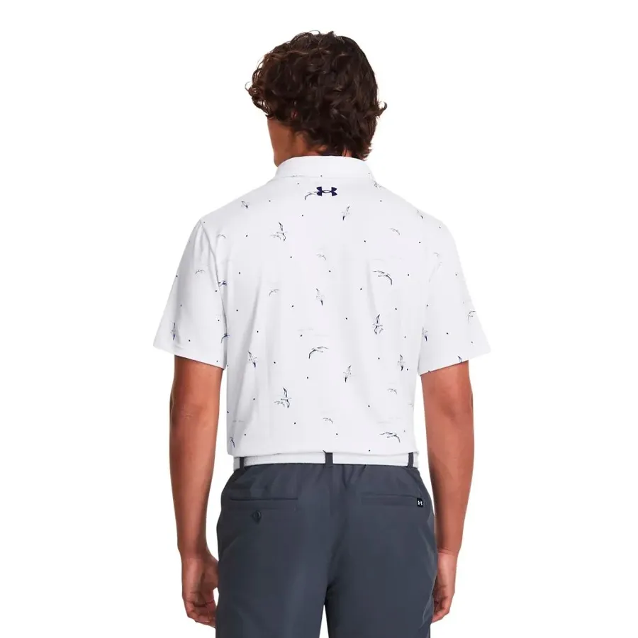 Imagen 1 de 5 de Camiseta Under Armour Playoff 3.0-BLANCO