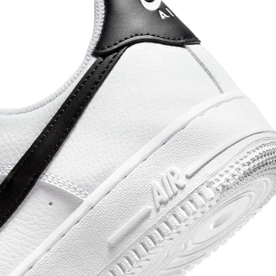 Imagen 8 de 9 de Zapatillas Nike Air Force 1 '07-BLANCO/NEGRO