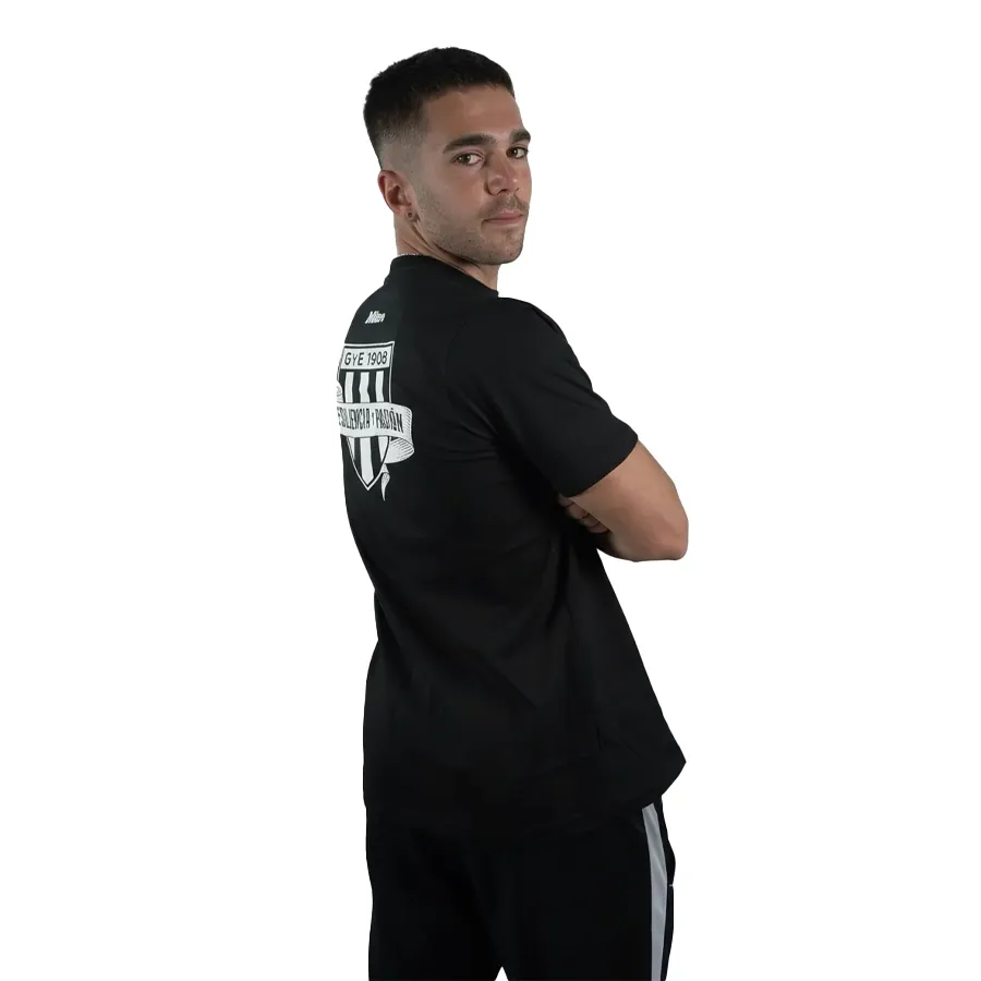 Imagen 1 de 2 de Remera Mitre Gimnasia y Esgrima Campeón 2025-NEGRO