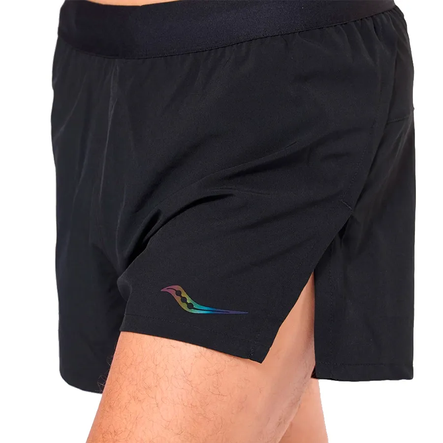 Imagen 3 de 5 de Shorts Saucony Outpace 2.5-NEGRO