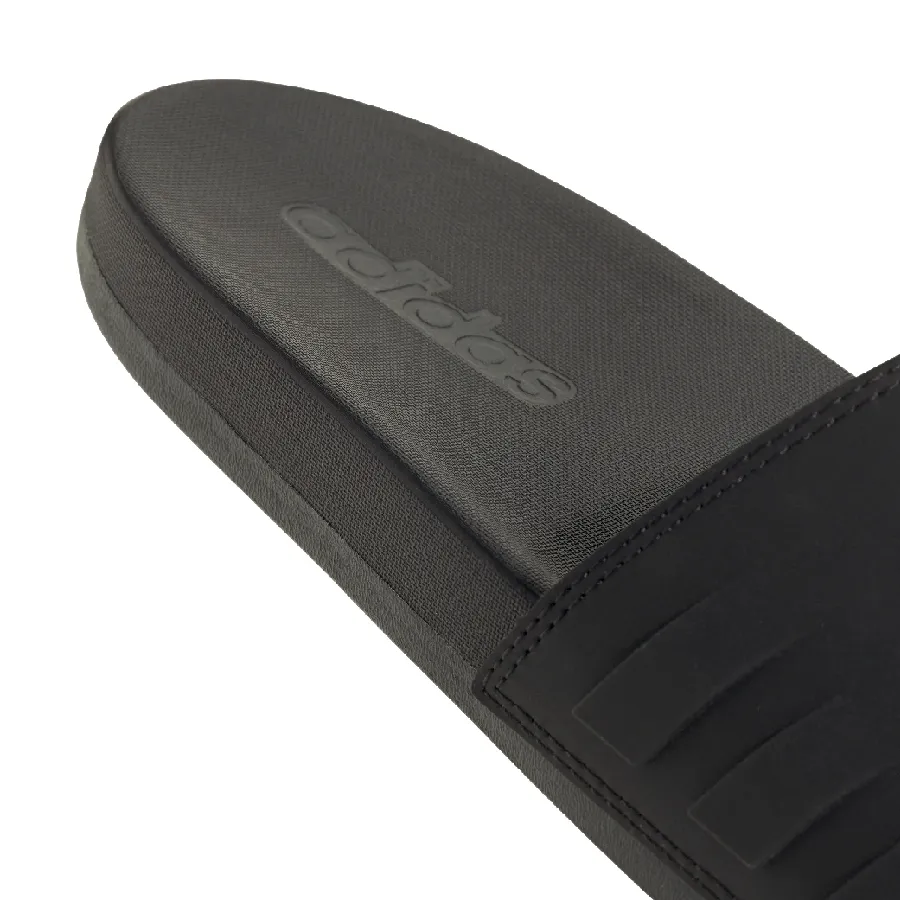 Imagen 5 de 7 de Ojotas adidas Adilette Comfort Mercedes-NEGRO