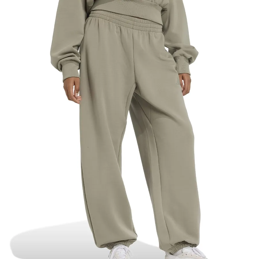 Imagen 0 de 5 de Pantalón adidas All Szn Suave Lux-GRIS