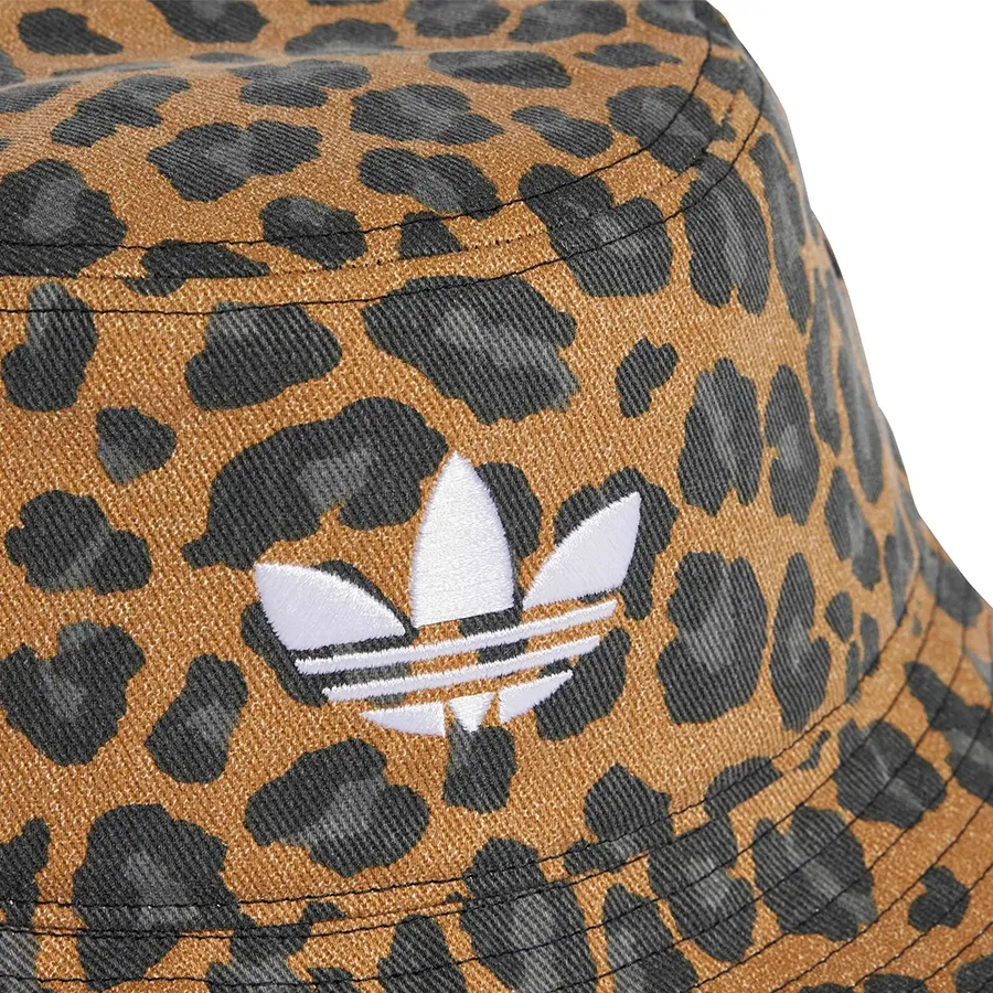 Imagen 2 de 4 de adidas originals Leopard Bucket Hat-LEOPARDO