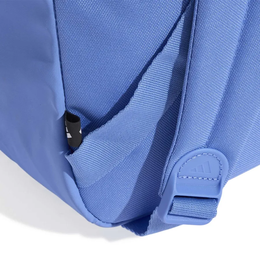 Imagen 2 de 3 de Mochila adidas Classic 3 Barras Logo-CELESTE/BLANCO