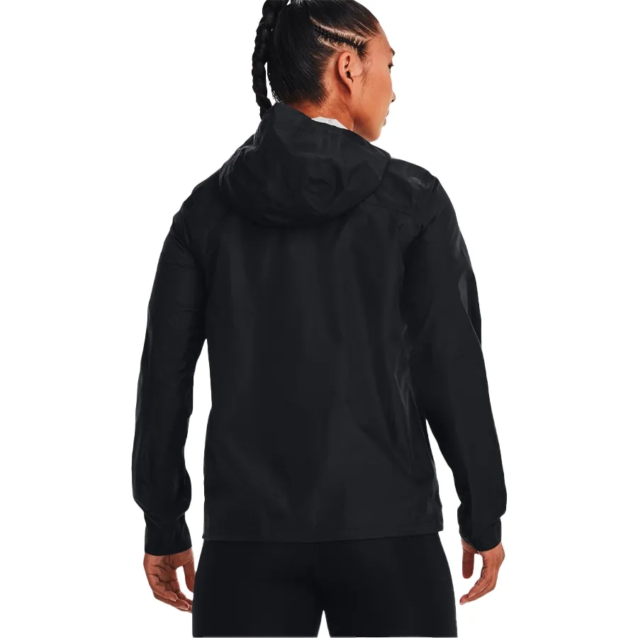 Imagen 1 de 7 de Campera Under Armour Stormproof Cloudstrike 2.0-NEGRO