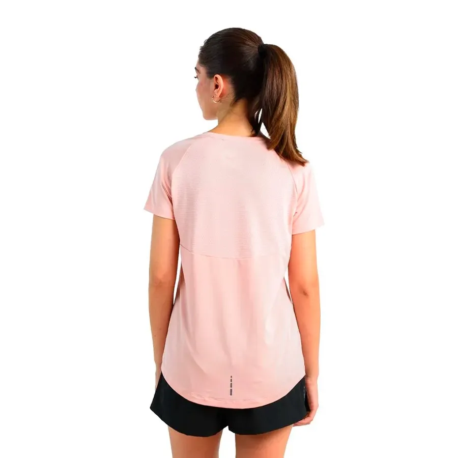 Imagen 1 de 4 de Remera Asics Performance-ROSA