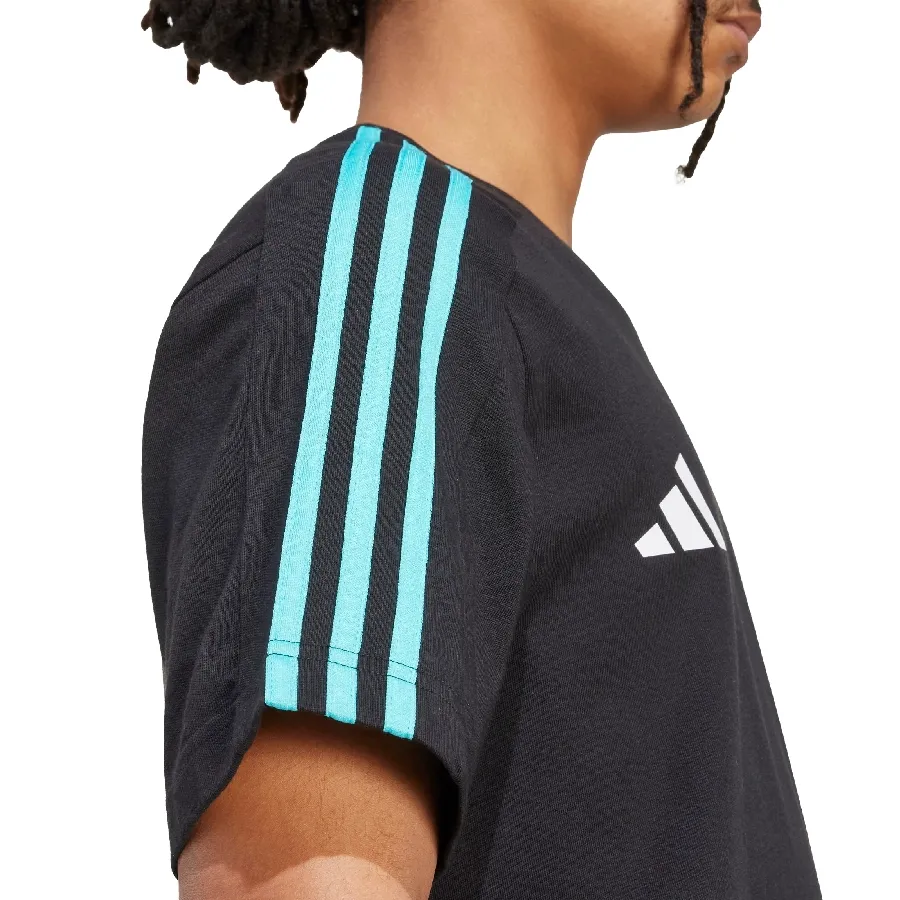 Imagen 4 de 6 de Remera adidas ADN Mercedes- AMG Petronas Formula One Team-NEGRO/TURQUESA