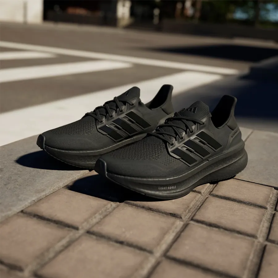 Imagen 9 de 12 de Zapatillas adidas Ultraboost 5-NEGRO