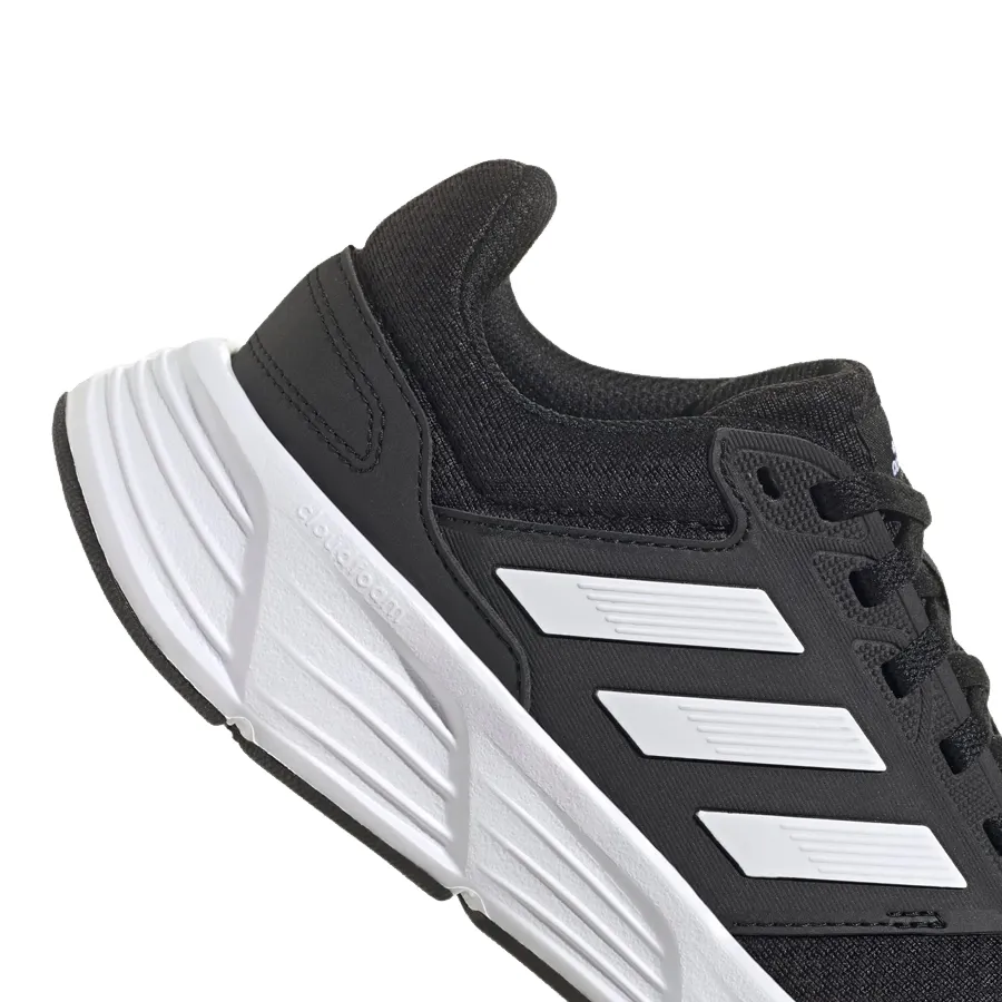 Imagen 5 de 6 de Zapatillas adidas Galaxy 6-NEGRO/BLANCO