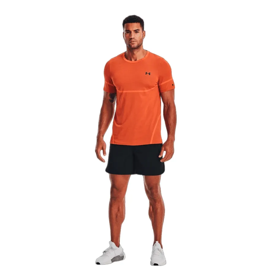 Imagen 1 de 4 de Shorts Under Armour Peak Woven-NEGRO