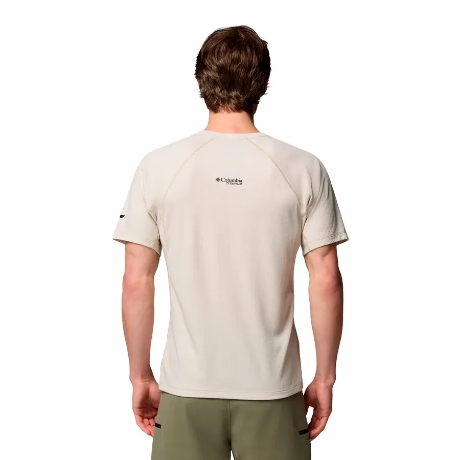 Imagen 1 de 5 de Remera Columbia Dri Venture-BEIGE