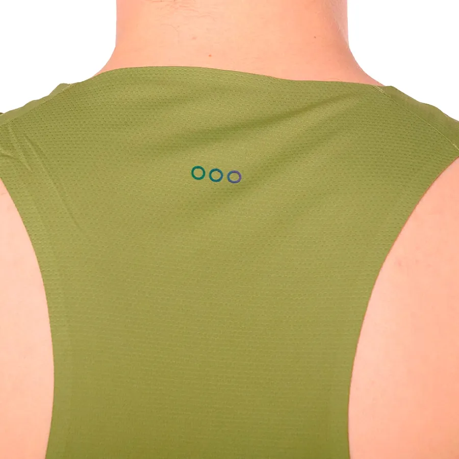 Imagen 3 de 4 de Musculosa Saucony Endorphin Single-VERDE OLIVA