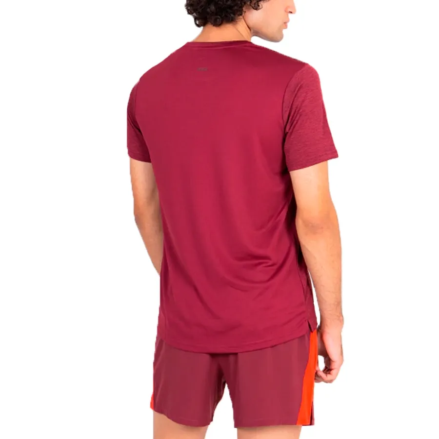 Imagen 3 de 4 de Remera Saucony Elevate Short Sleeve-BORDO