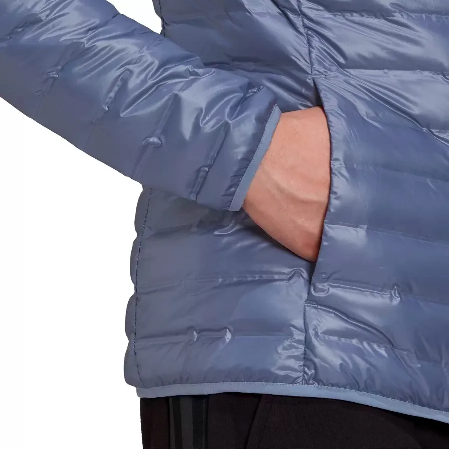 Imagen 3 de 5 de Campera adidas Varilite-VIOLETA