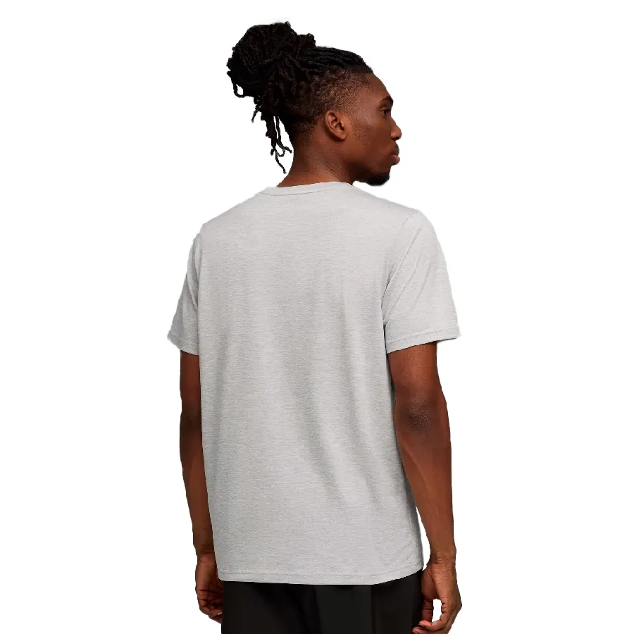 Imagen 2 de 4 de Remera Puma Train All Day Essentials-GRIS