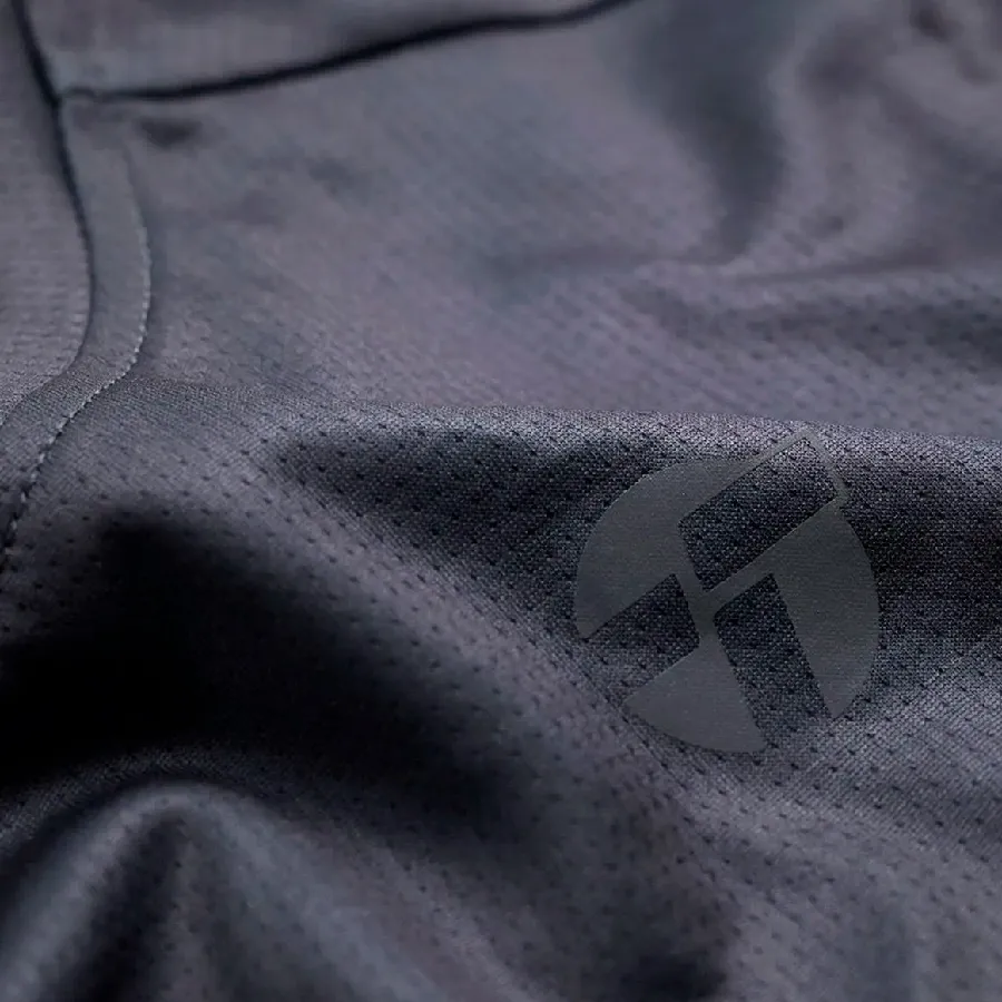 Imagen 3 de 4 de Remera Topper Running Básica-GRAFITO