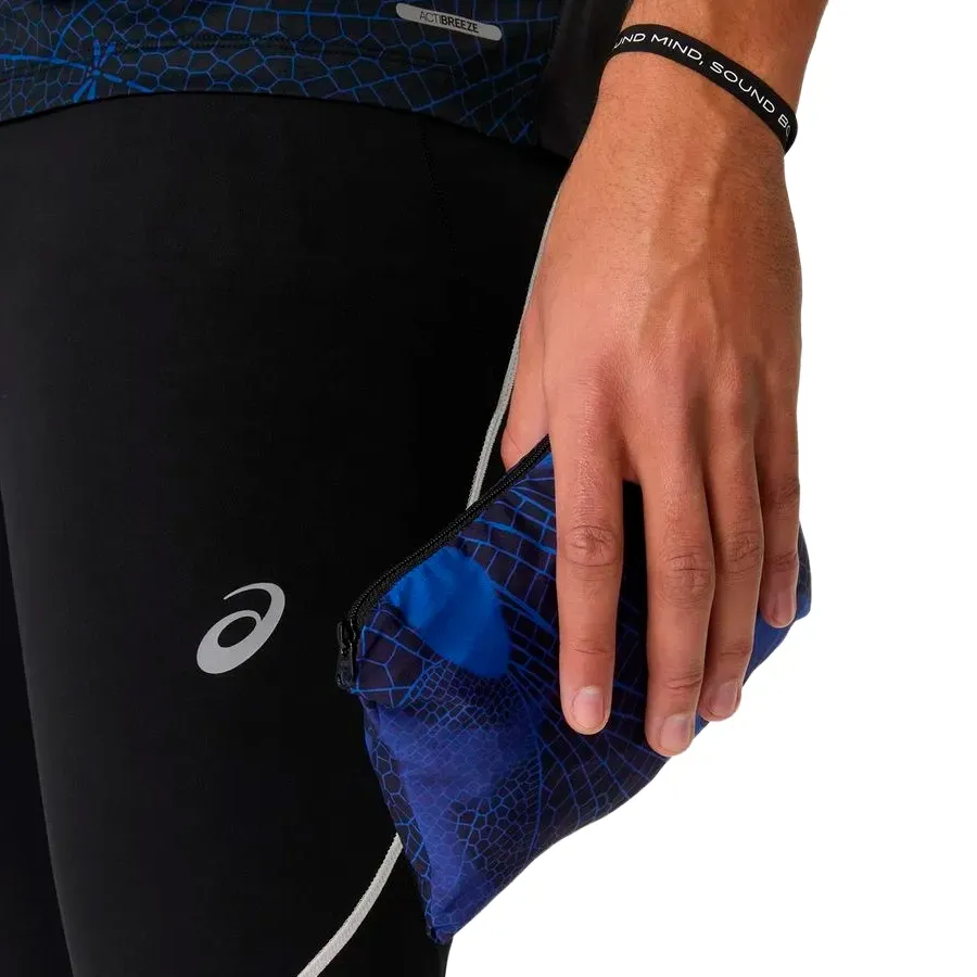 Imagen 6 de 7 de Campera Asics Road Lite-Show Packable-AZUL/MARINO