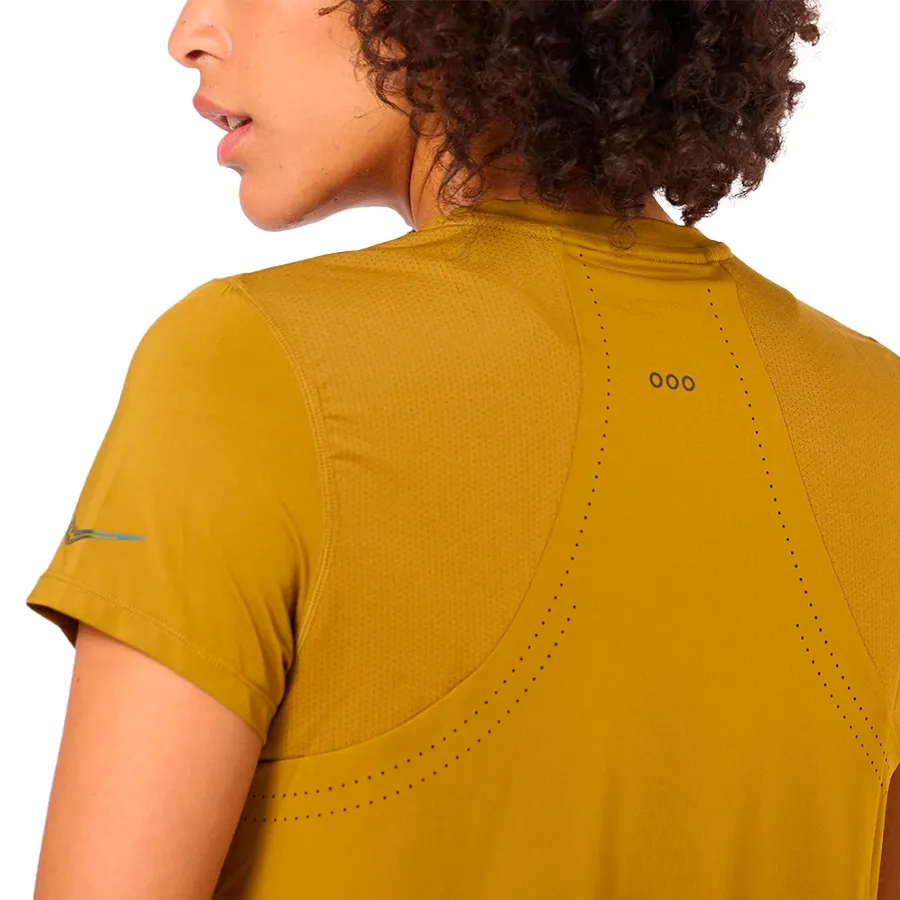 Imagen 3 de 4 de Remera Saucony Hurricane-CAMEL