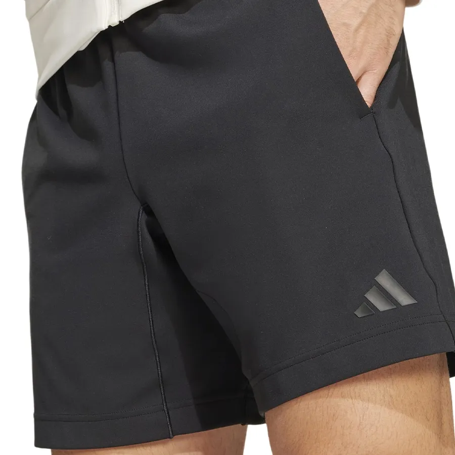 Imagen 3 de 5 de Shorts adidas Puremotion-NEGRO